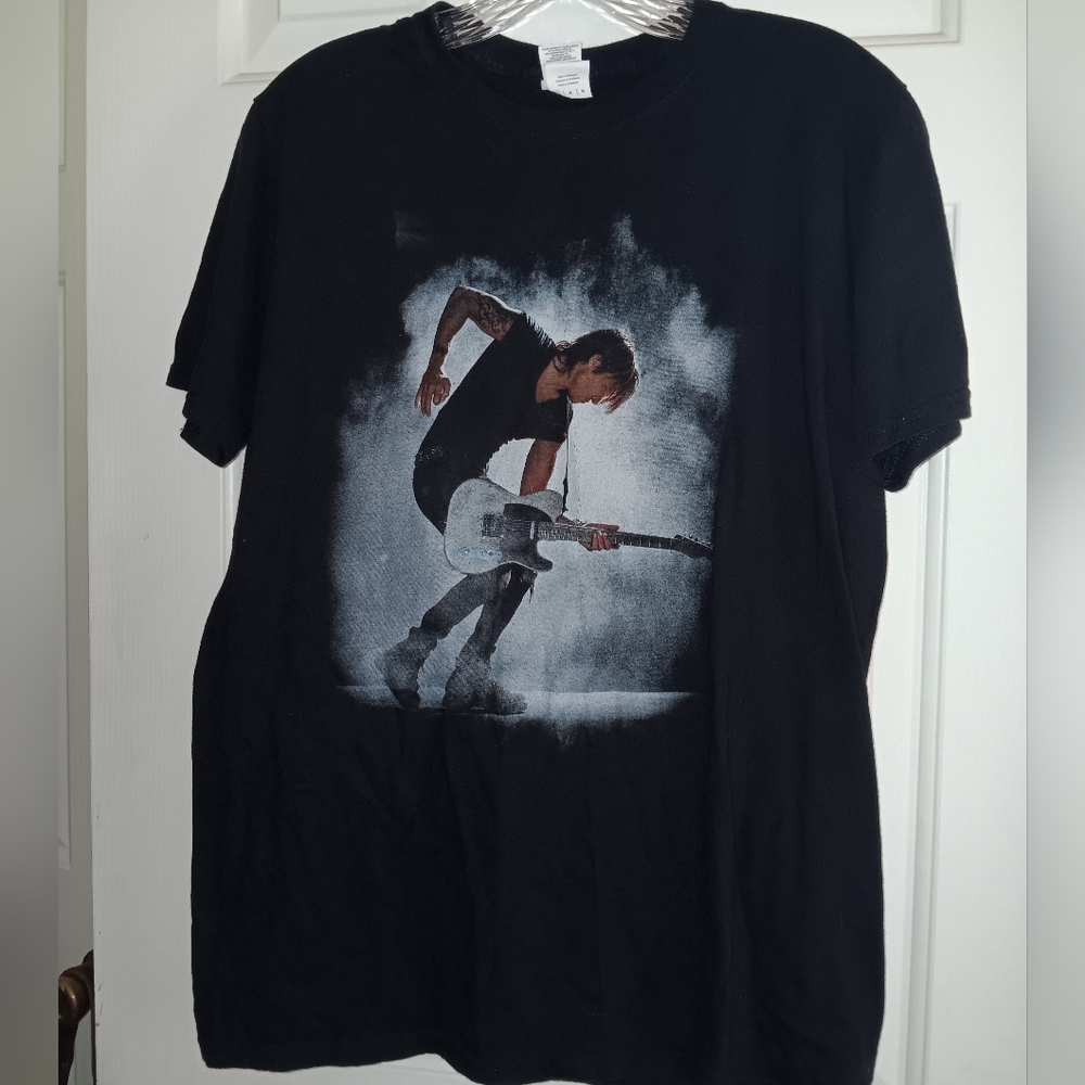Keith Urban Women's 2018 Graffiti U World Tour Tee Size Medium